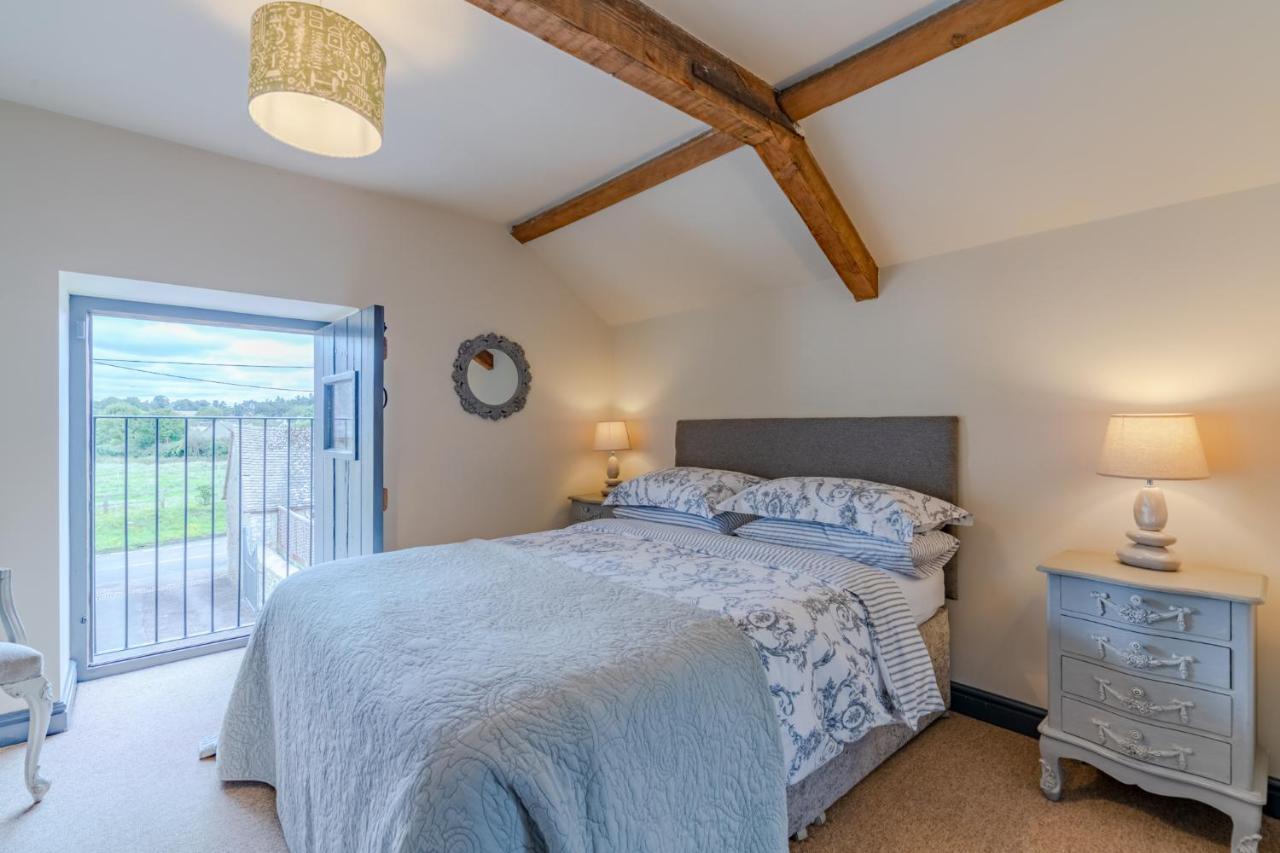 Buff Lodge Tackley エクステリア 写真